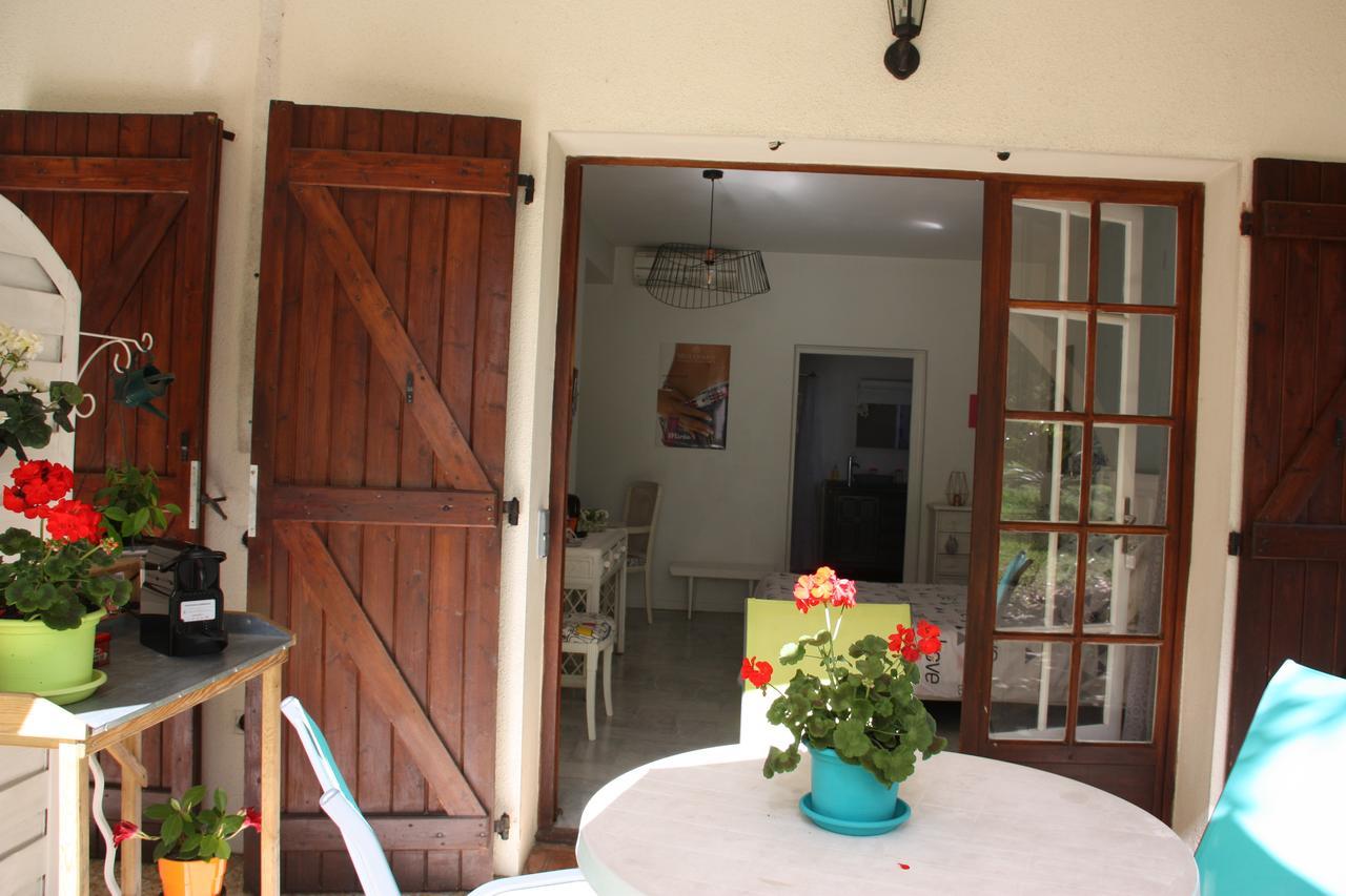 Villa Manon มูอองส์ ซาร์ตูซ์ ภายนอก รูปภาพ